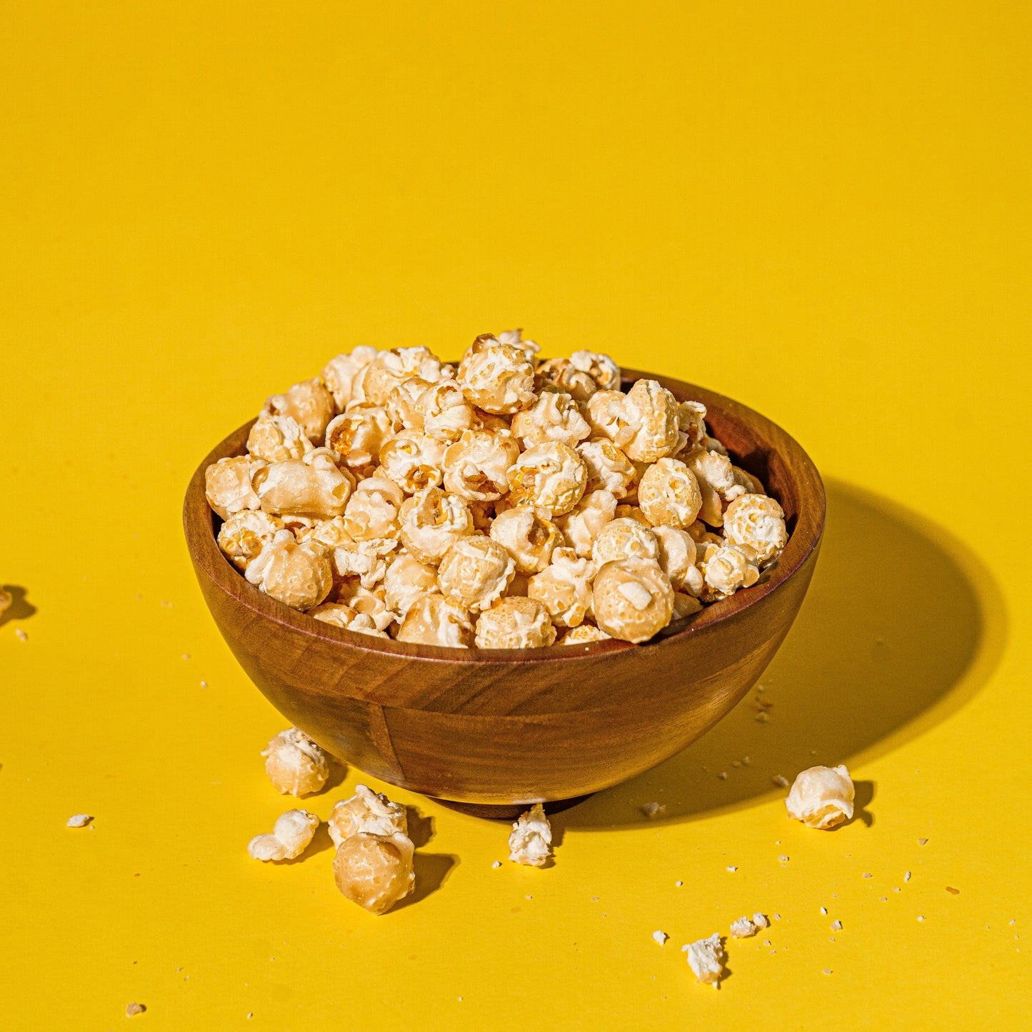 Kirmes Popcorn gesüßt - kleine Tüte mit Popcorn Eimer