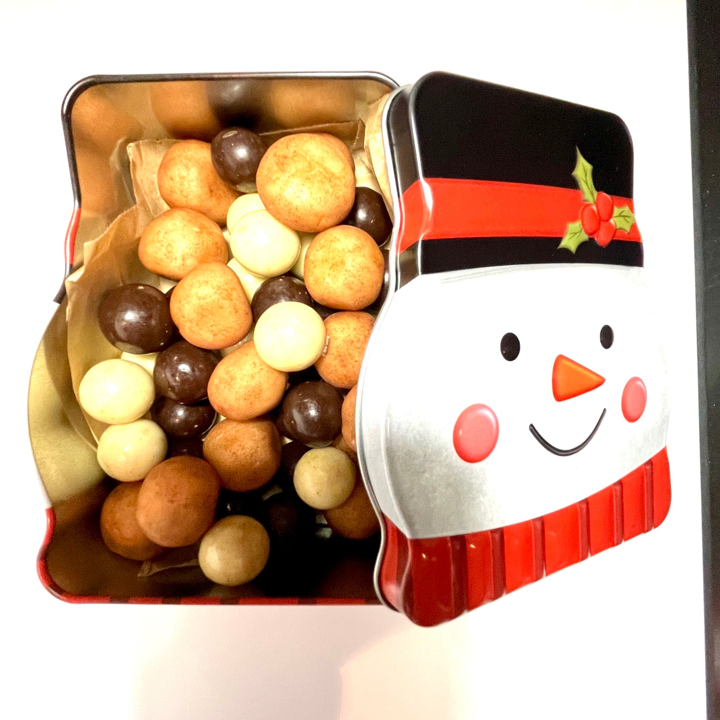 Schneemann Dose mit Marzipan Kugel